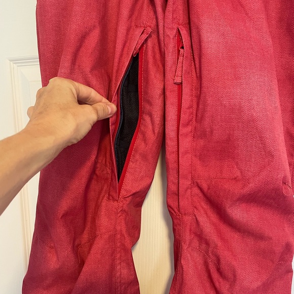 Roxy women’s snowboard pants, medium - Picture 9 of 14